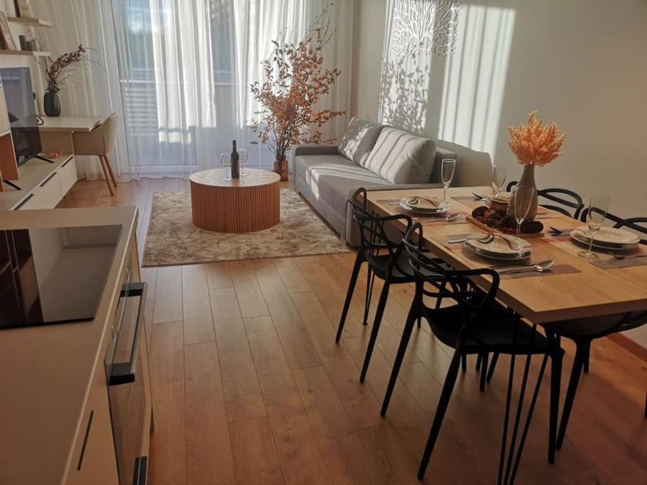 M&M2 Apartment Near Center With Free Parking - Ac Košice Extérieur photo